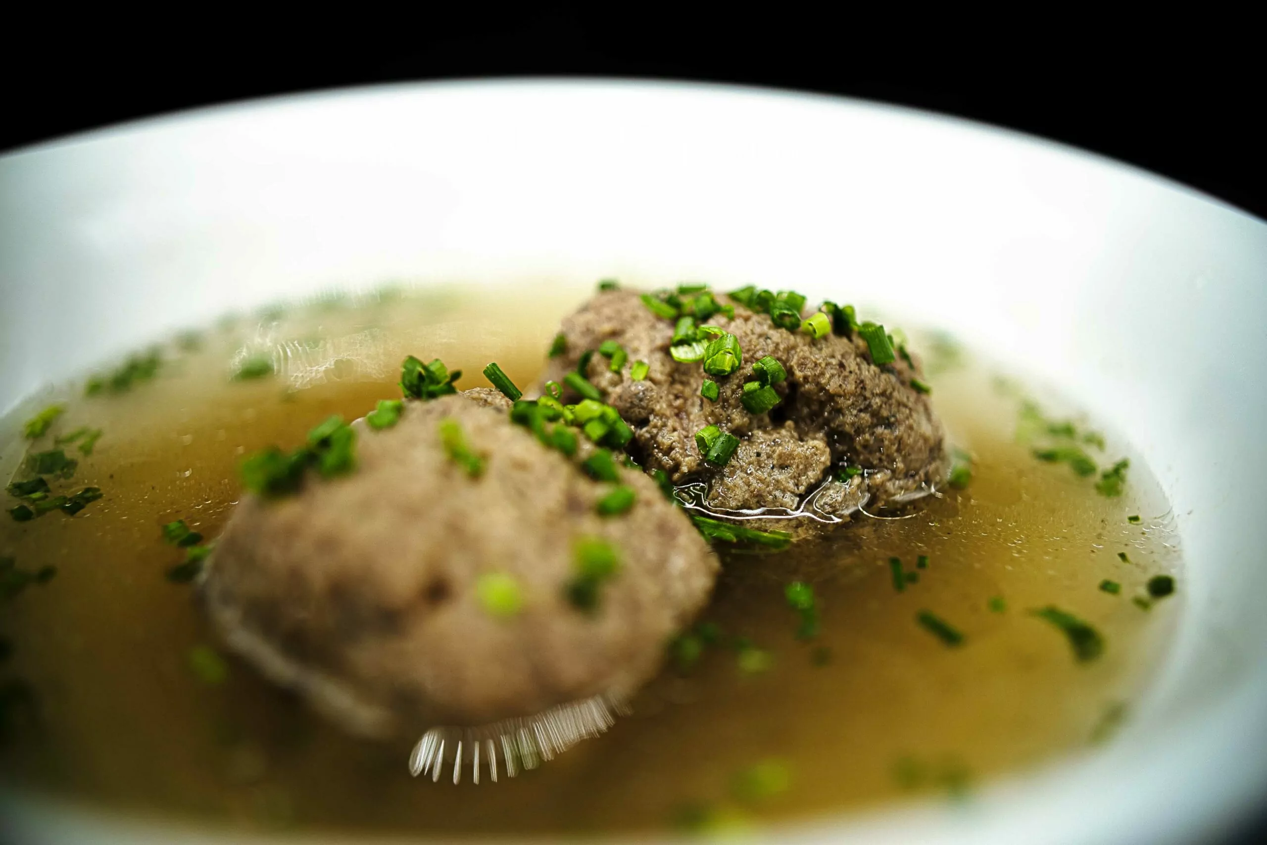 Leberknödelsuppe am Naschmarkt